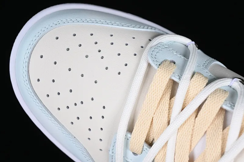 All categories Nk SB Dunk series Nk SB Dunk Low Low-top sneakers Nk Dunk Low Sea Salt Coconut Cloud Deconstructed simplicity Graffiti SB strap low-top casual sneakers DV0831-003